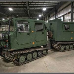 Tracked armoured vehicles