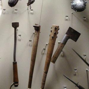 Handheld trench warfare weapons