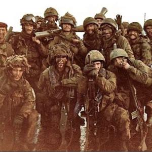 3 para troops