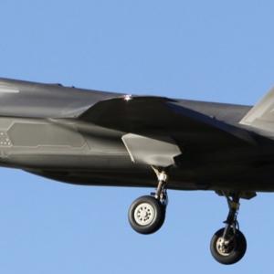 Fighter bomber jet