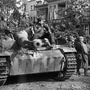 German panzer tank Arnhem retaking ww2