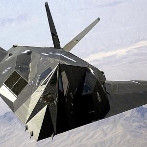 F-117 night hawk fighter plane stealth bomber USA airforce 