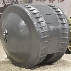 Ball tank
