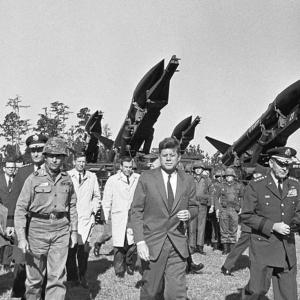 Cuban missile crisis ends