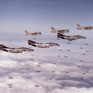 F-4 phantom jets operation linebacker 11