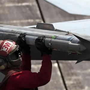 Aim-9 sidewinder missile