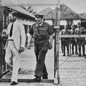 Dutch surrender to Japanese 