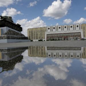 Tank factory 