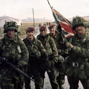 Paras 