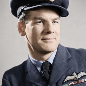 Alan Deere spitfire pilot 