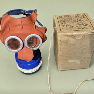 Micky mouse gas mask ww11